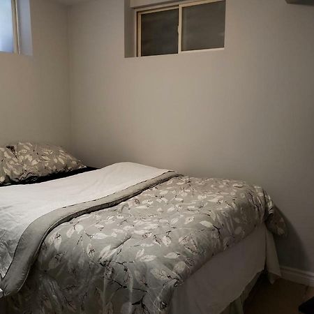 Private Room In Downtown הליפקס מראה חיצוני תמונה
