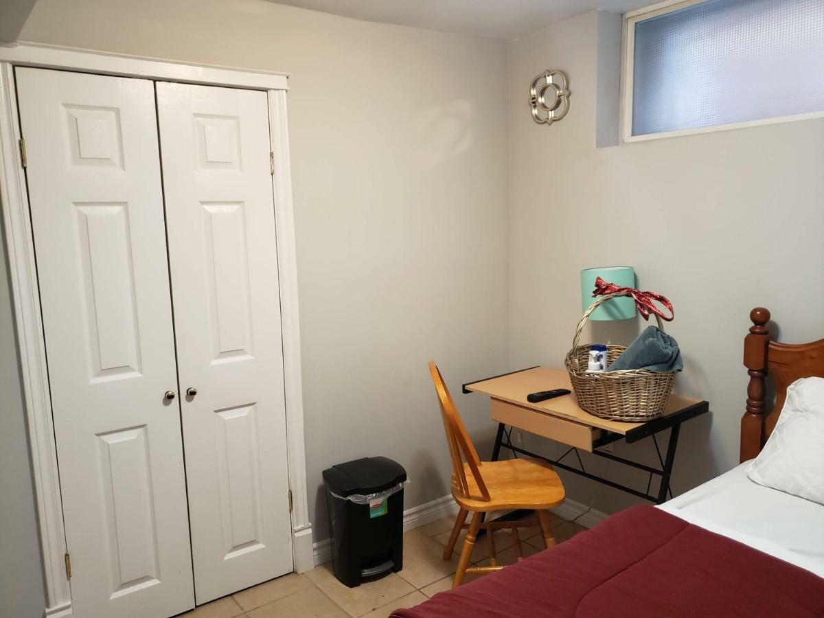 Private Room In Downtown הליפקס מראה חיצוני תמונה