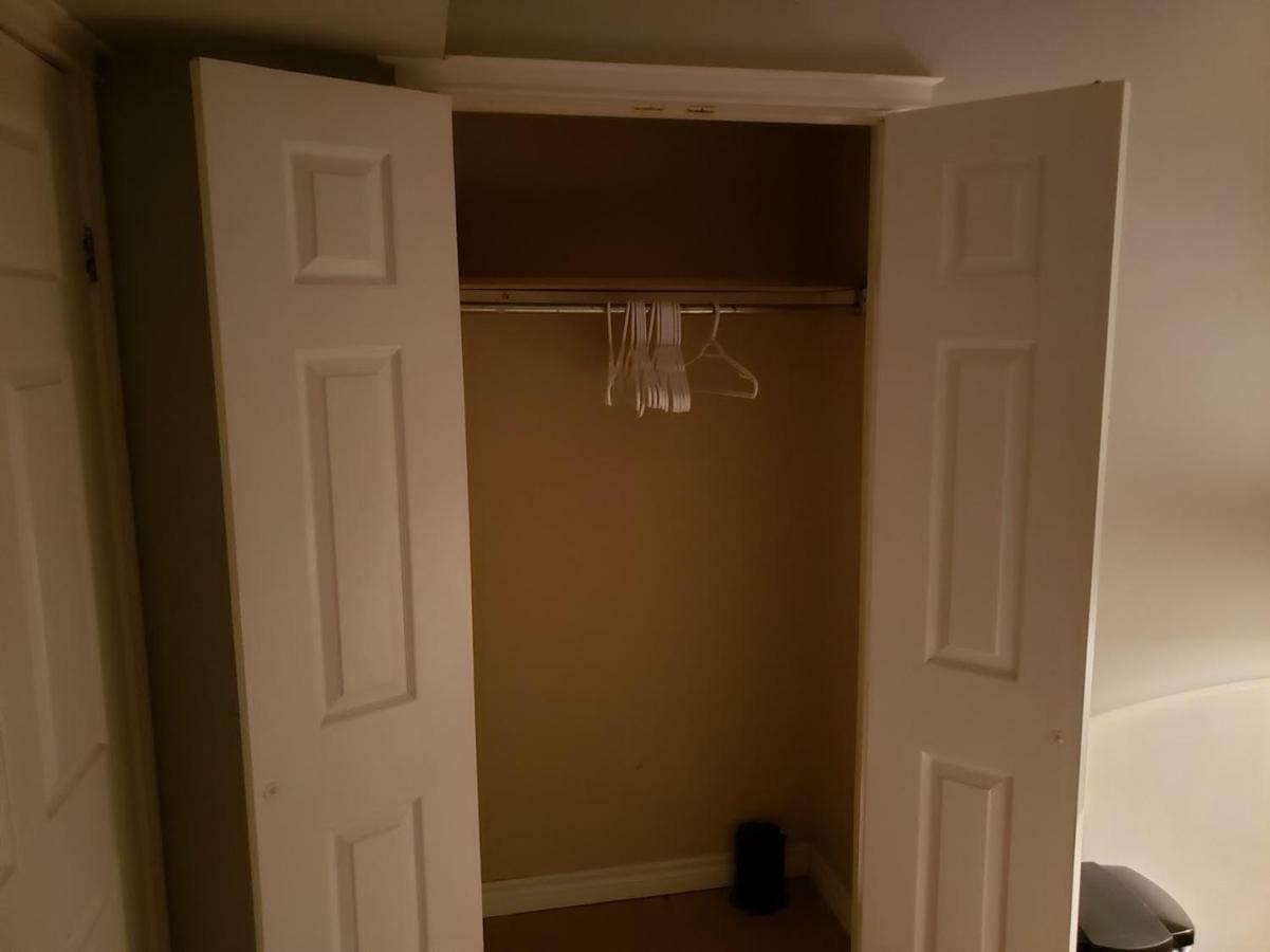 Private Room In Downtown הליפקס מראה חיצוני תמונה